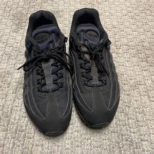 🖤 all black Nike Air Max 95 triple black 9.5